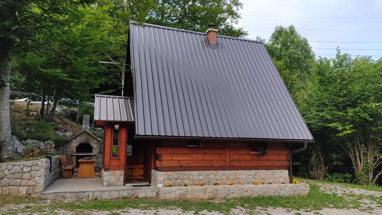 Kuca Za Odmor "Med Strmci" Villa Zlobin Luaran gambar