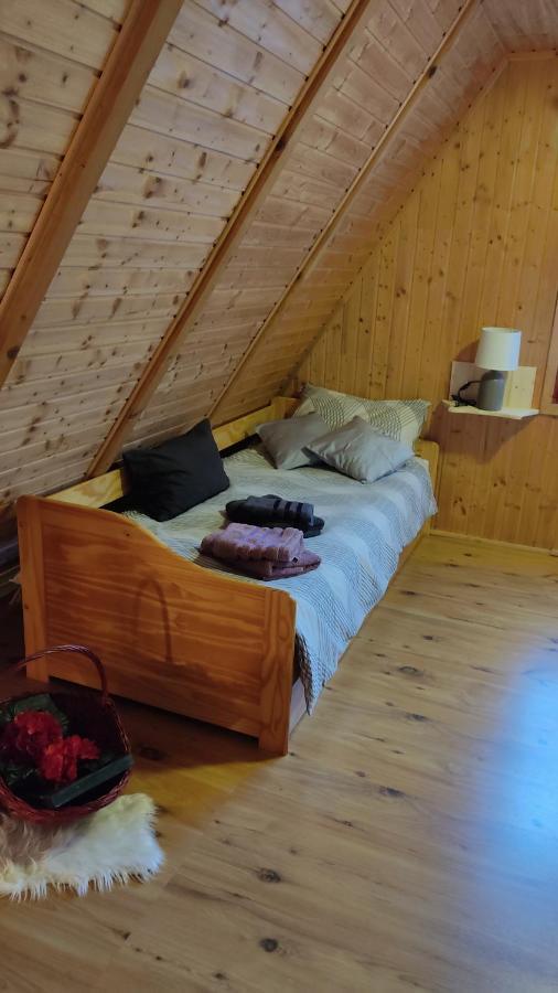 Kuca Za Odmor "Med Strmci" Villa Zlobin Luaran gambar