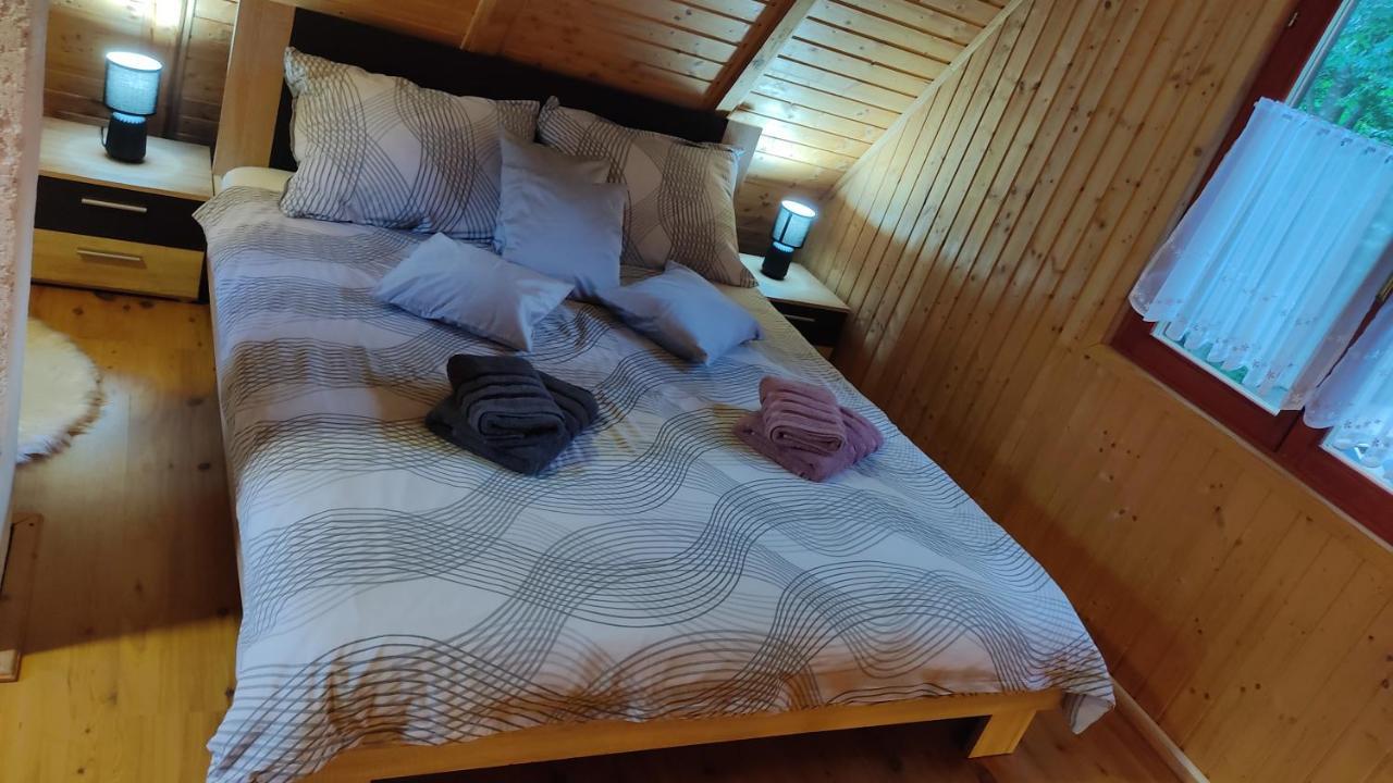 Kuca Za Odmor "Med Strmci" Villa Zlobin Luaran gambar